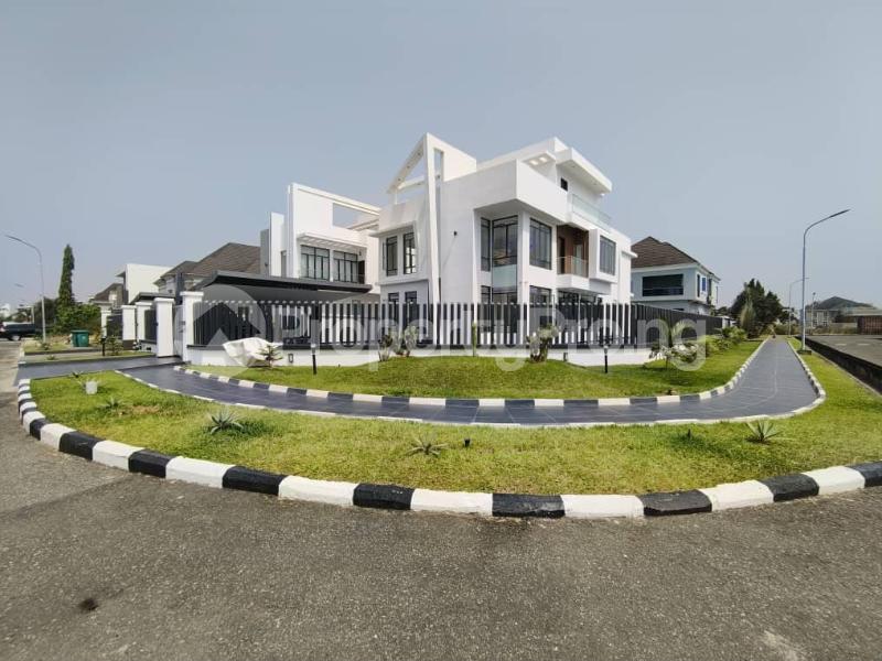 6 bedroom House for sale Pinnock Estate Osapa london Lekki Lagos