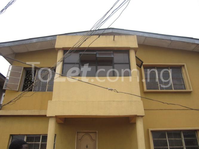 2 bedroom Flat / Apartment for rent Tola Oduntan,morroco B/stop Yaba Yaba Lagos - 0