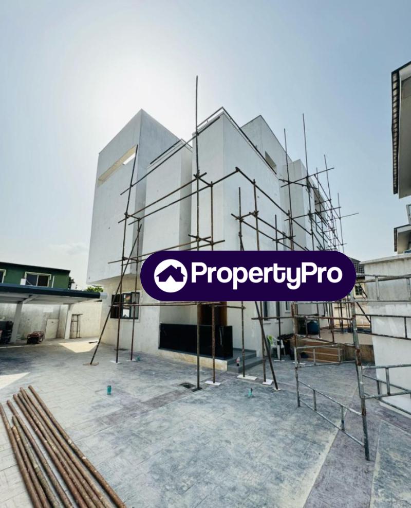 5 bedroom House for sale Gra Phase 2, Magodo, Ikeja Lagos