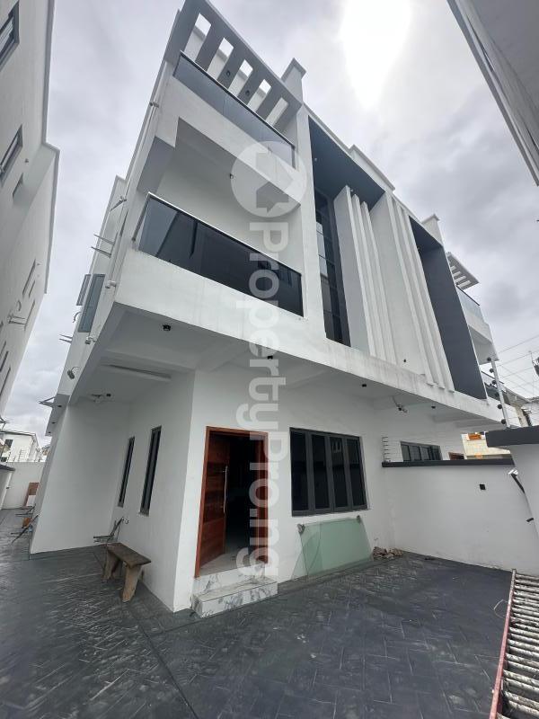 House for sale Ologolo Lekki Lagos