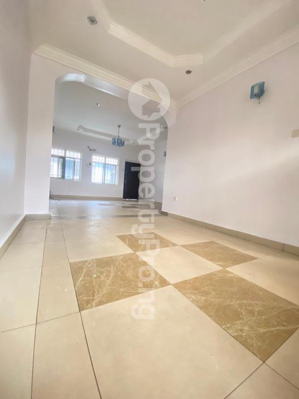 3 bedroom Flat / Apartment for rent chevron Lekki Lagos