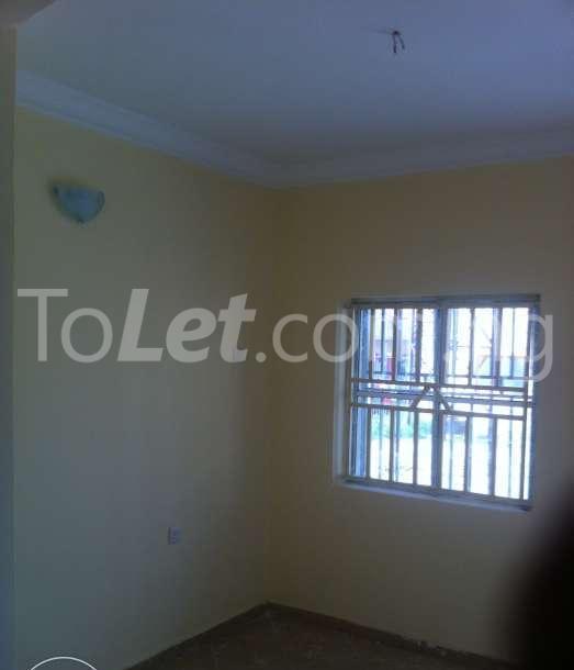 1 Bedroom Flat / Apartment in Lugbe Abuja Flat / Apartment for rent