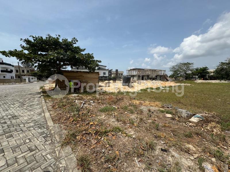 Land for sale Osapa london Lekki Lagos