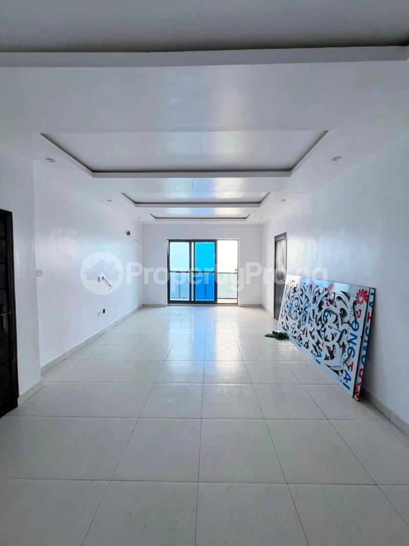 2 bedroom House for rent New Road Lekki Lagos