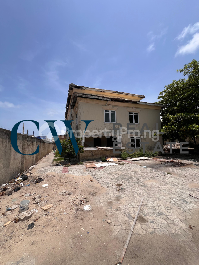House for sale Alpha Beach Road Ikate Lekki Lagos - 0