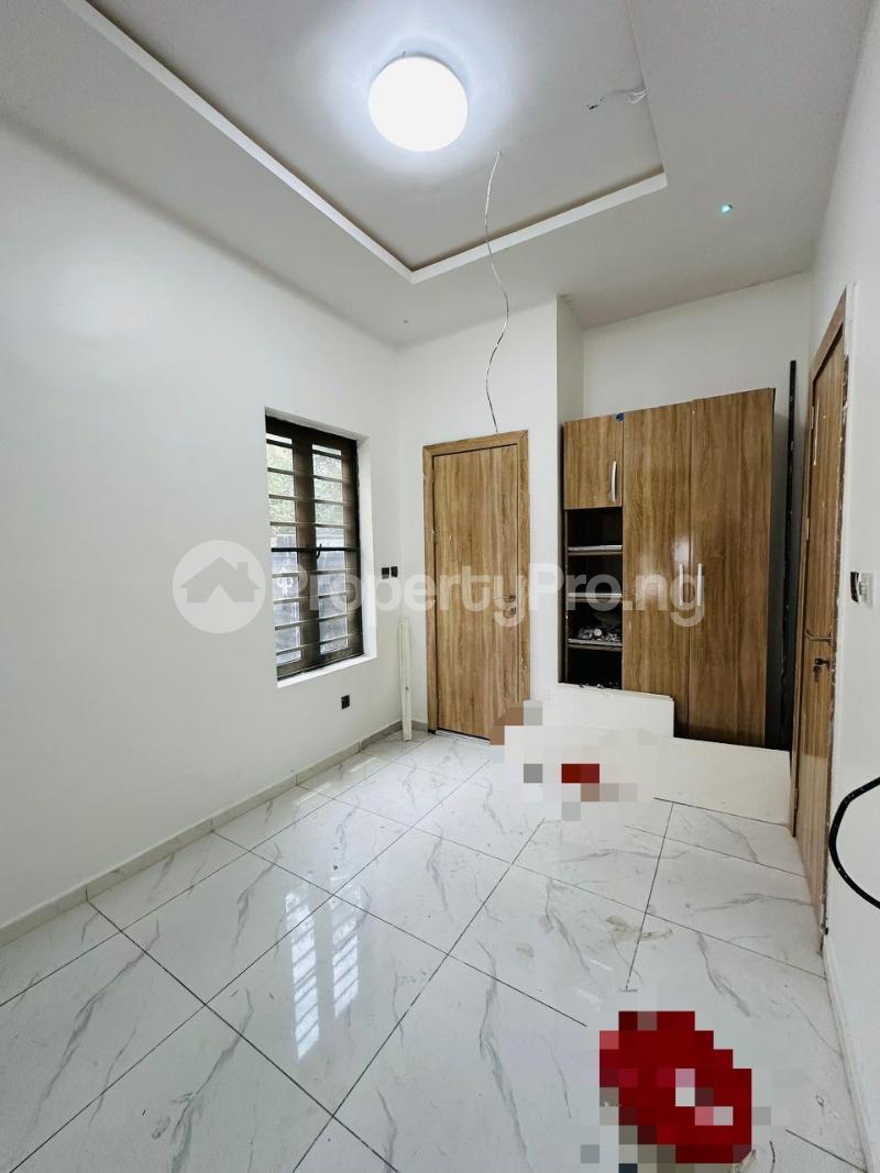 Flat / Apartment for sale Spg Road, Ologolo Lekki Lagos