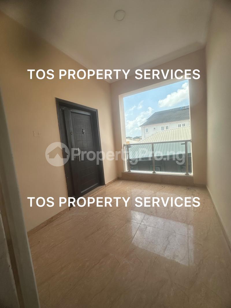2 bedroom Flat / Apartment for rent Sabo Alagomeji, Yaba, Lagos. Alagomeji Yaba Lagos