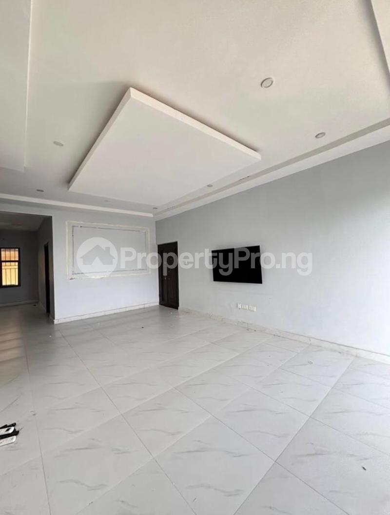 2 bedroom House for rent Ilasan Lekki Lagos