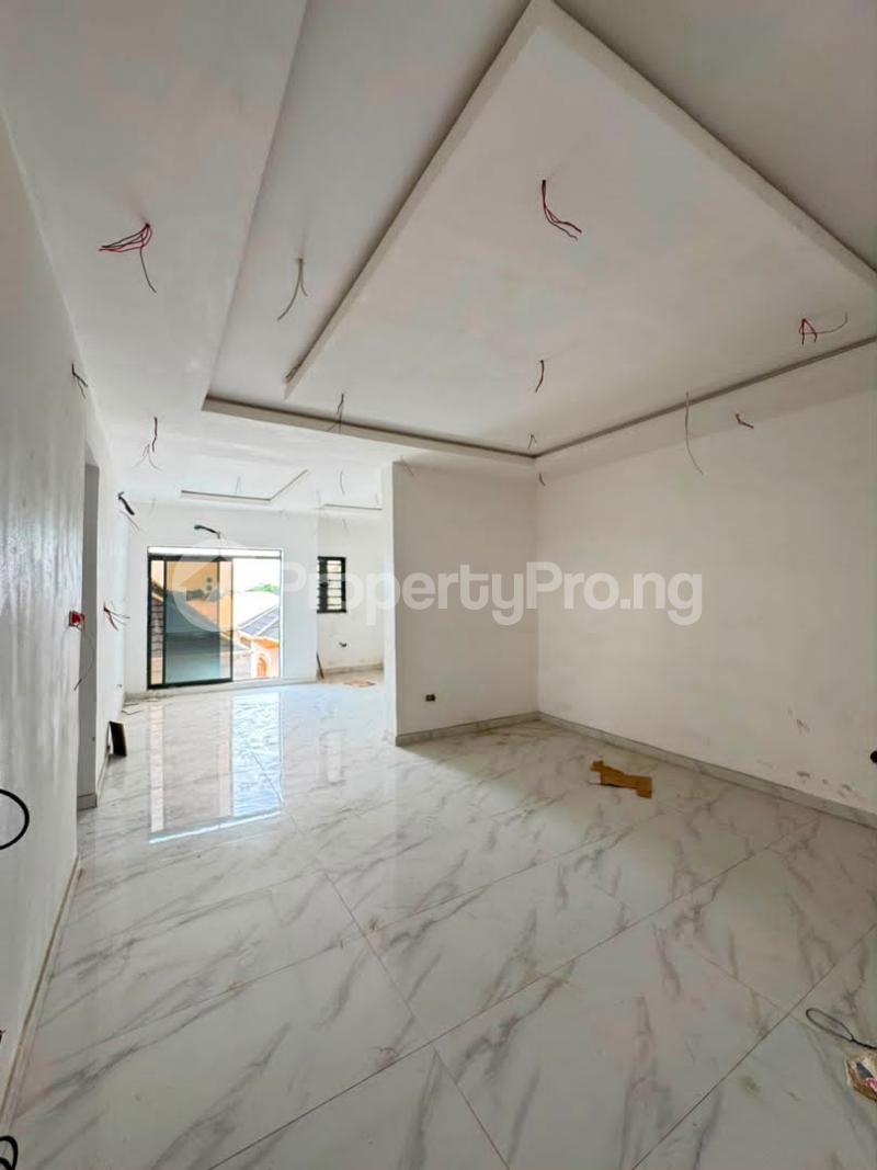 2 bedroom Flat / Apartment for sale Magodo GRA Phase 2 Kosofe/Ikosi Lagos