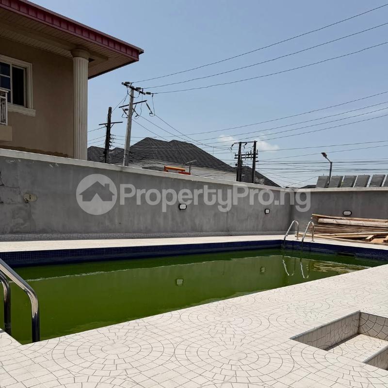 2 bedroom Flat / Apartment for rent The Property Located Within A Good Neighborhood Close To The Express Way Ikate Lekki Lagos