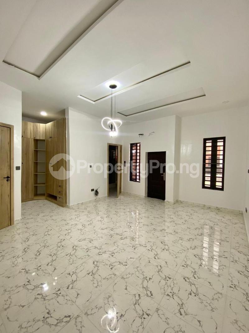 4 bedroom Flat / Apartment for sale Ajah Lagos