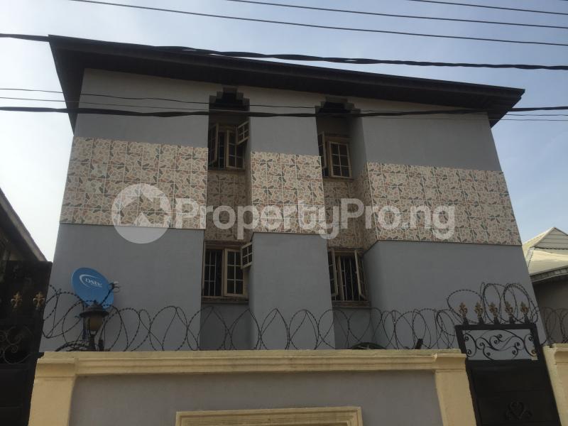 3 bedroom Flat / Apartment for rent Shodipe Alagomeji Yaba Lagos
