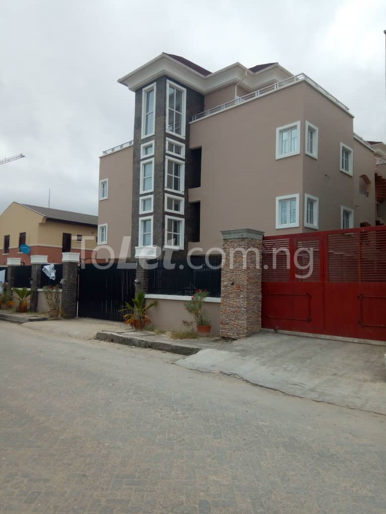 3 bedroom Flat / Apartment for rent   Lekki Phase 1 Lekki Lagos