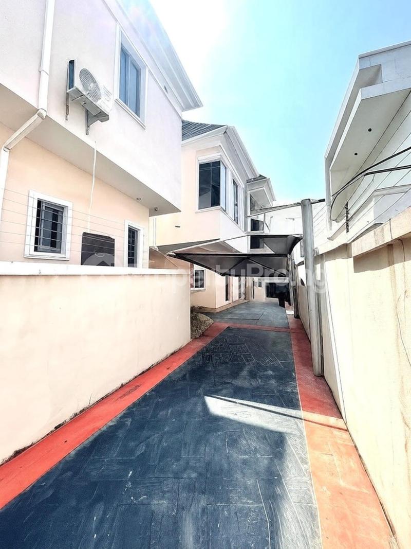 4 bedroom House for sale Ikota Lekki Lagos