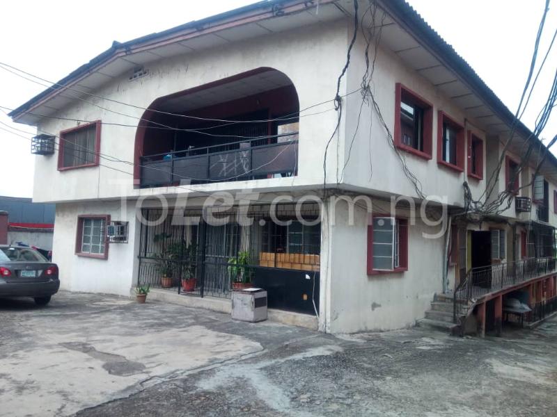 4 bedroom Flat / Apartment for rent   Opebi Ikeja Lagos
