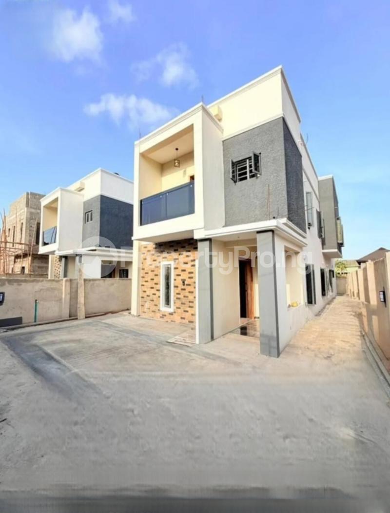 4 bedroom House for sale Ogba Lagos