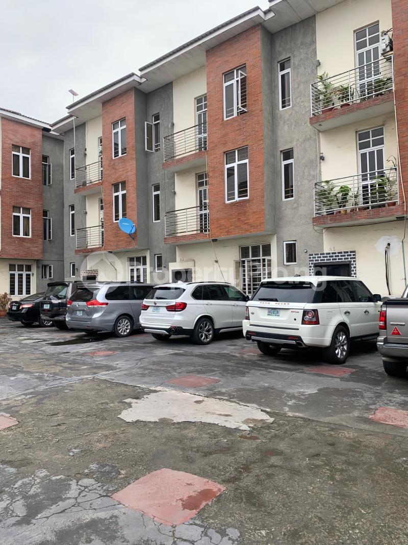 4 bedroom House for rent ONIRU Victoria Island Lagos