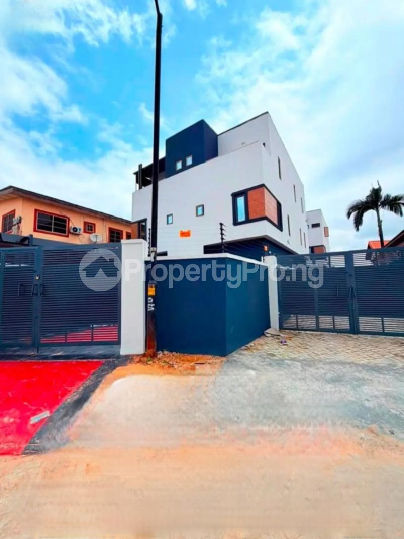 4 bedroom House for sale Anthony Village Maryland Lagos