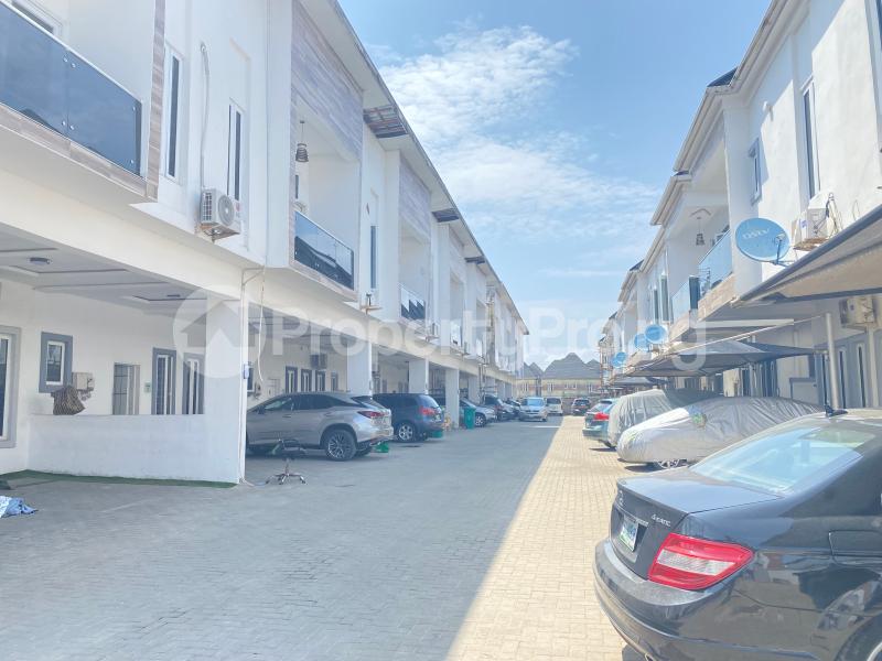 4 bedroom House for rent Estate orchid Lekki Lagos