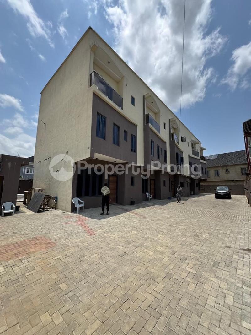 4 bedroom House for sale Gbagada Lagos