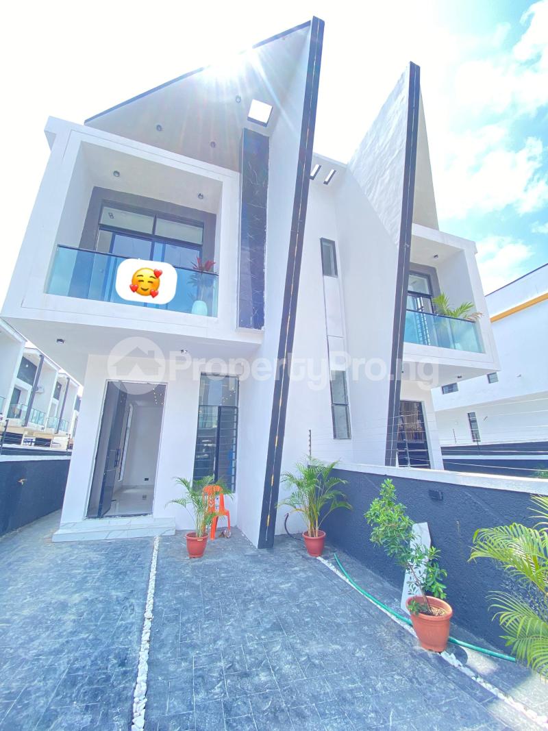 4 bedroom Flat / Apartment for sale Ikota Gra Ajah Lagos