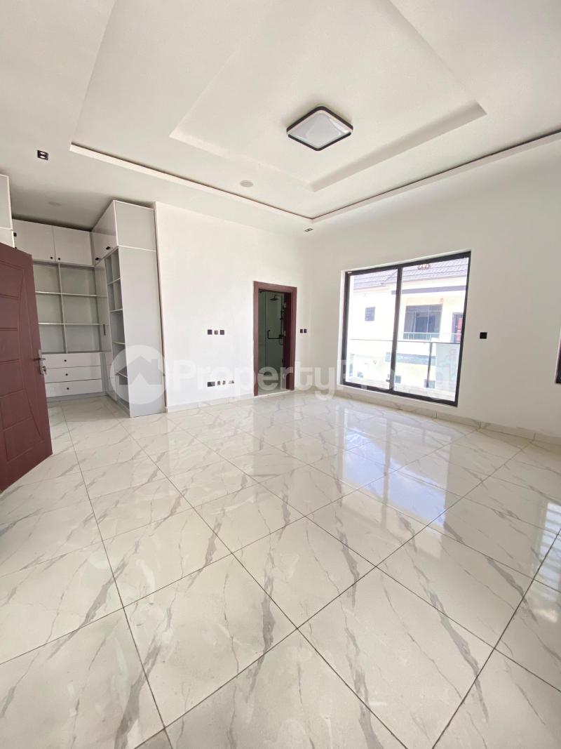 4 bedroom Flat / Apartment for sale Ikota Gra Ajah Lagos