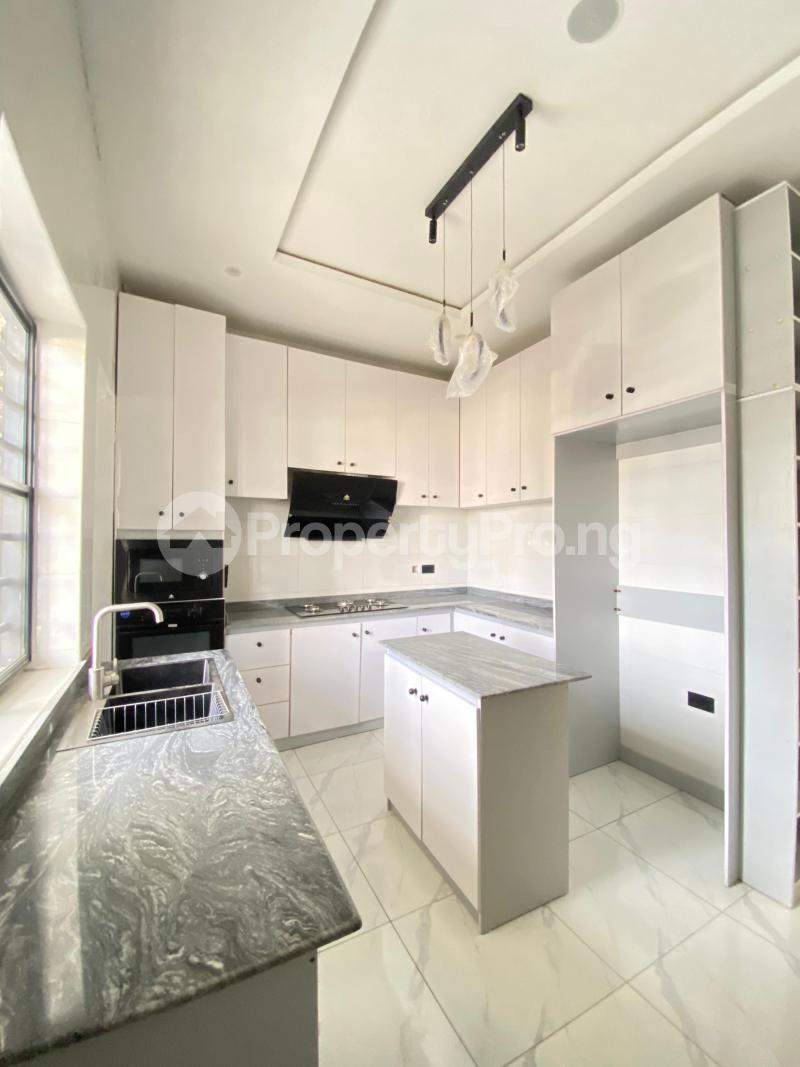 4 bedroom Flat / Apartment for sale Ikota Gra Ajah Lagos