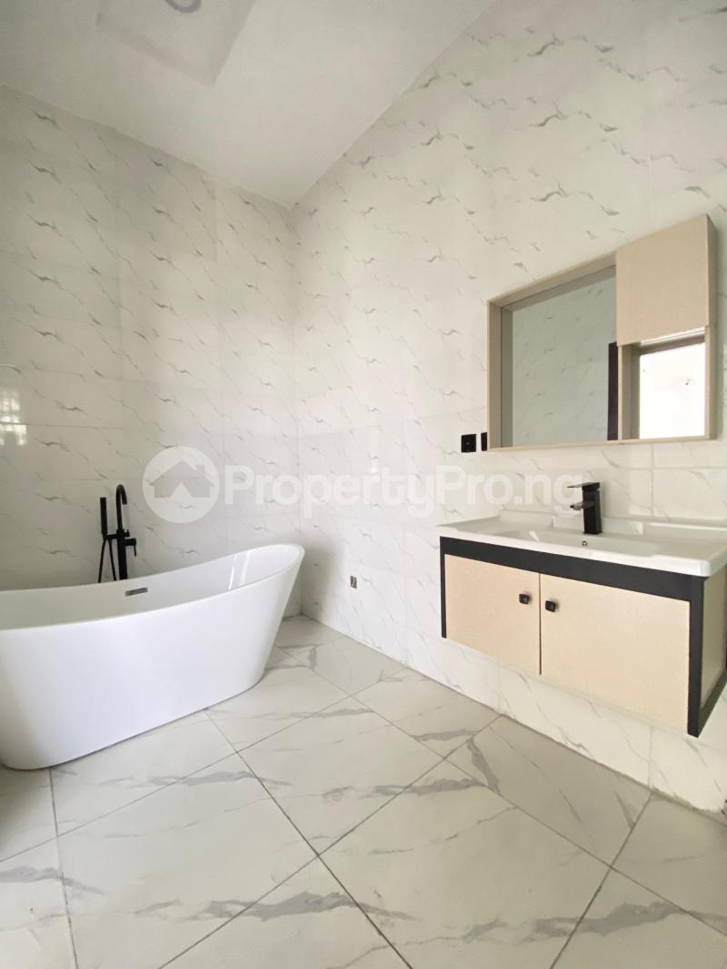 4 bedroom Flat / Apartment for sale Ikota Gra Ajah Lagos