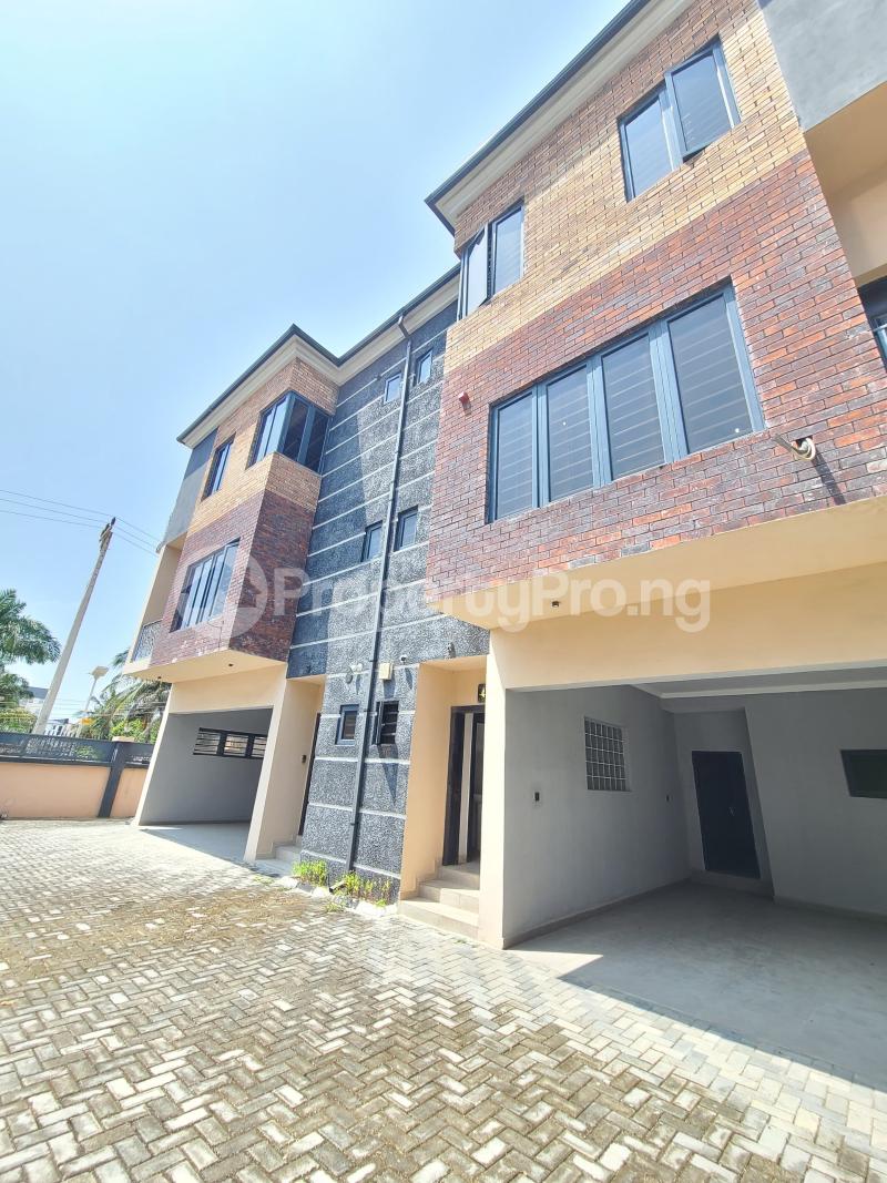 4 bedroom Flat / Apartment for sale Ilasan Lekki Lagos - 8