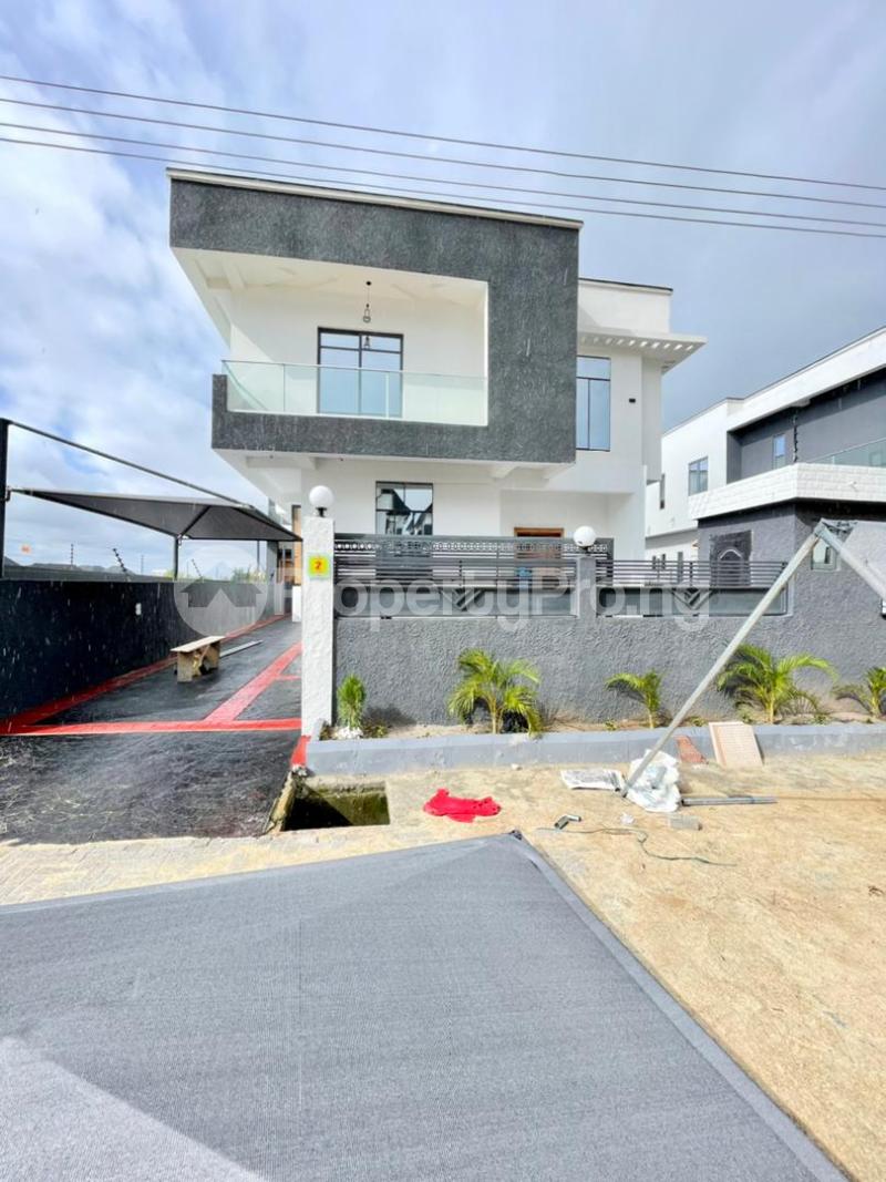 5 bedroom House for sale Second Toll Gate chevron Lekki Lagos