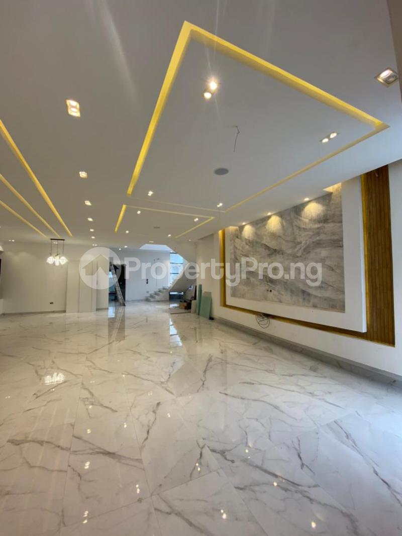 5 bedroom House for sale Jakande Axis Jakande Lekki Lagos