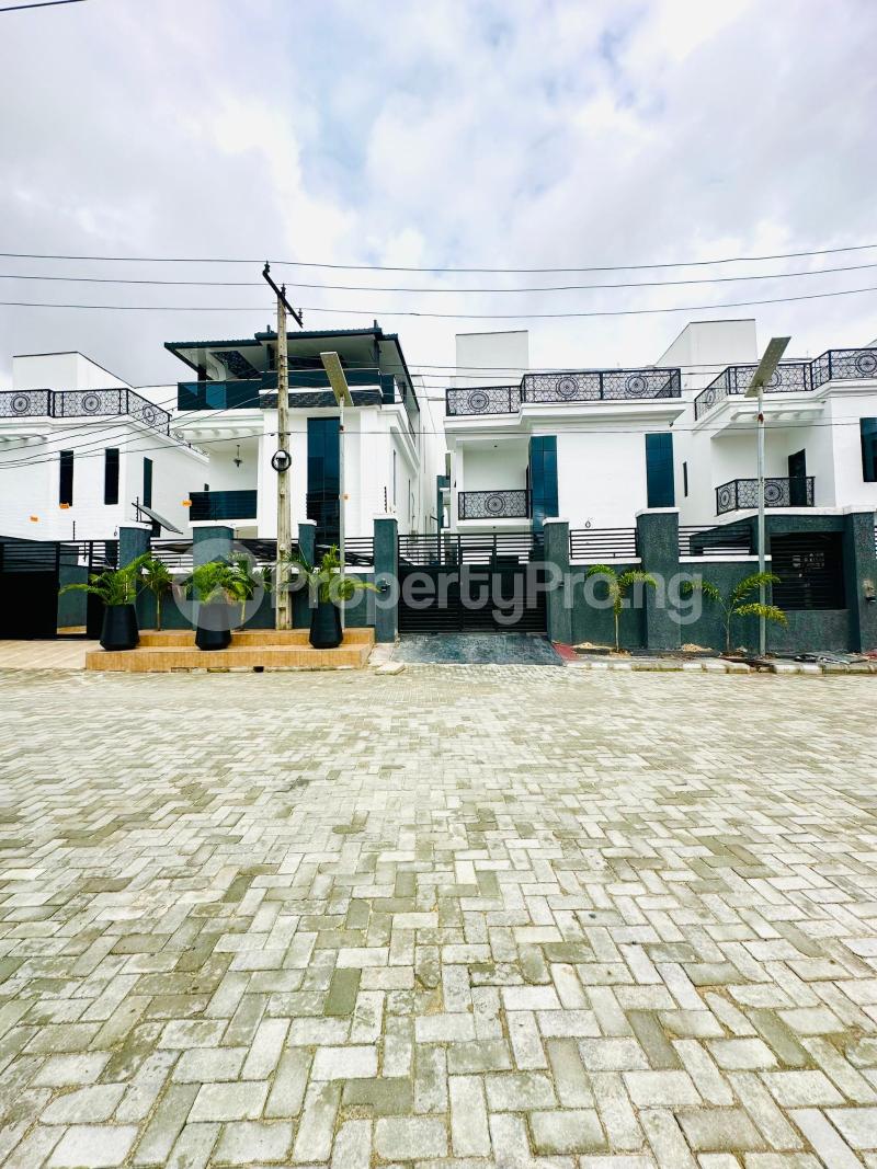 5 bedroom House for sale Amuwo Odofin Lagos