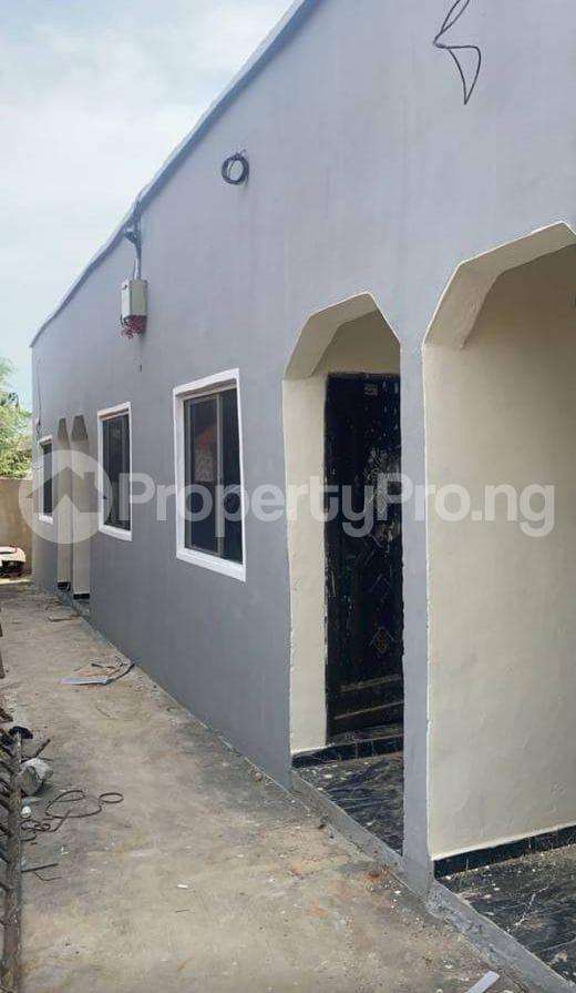 6 bedroom House for sale Ikola Off Command Ipaja Lagos