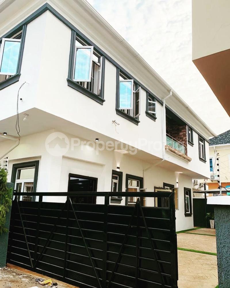 5 bedroom House for sale Bera Estate chevron Lekki Lagos