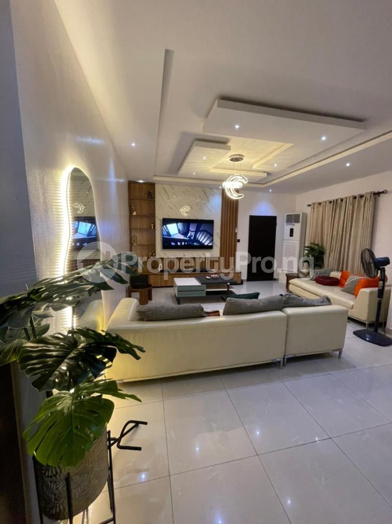 3 bedroom House for shortlet Opebi Ikeja Lagos