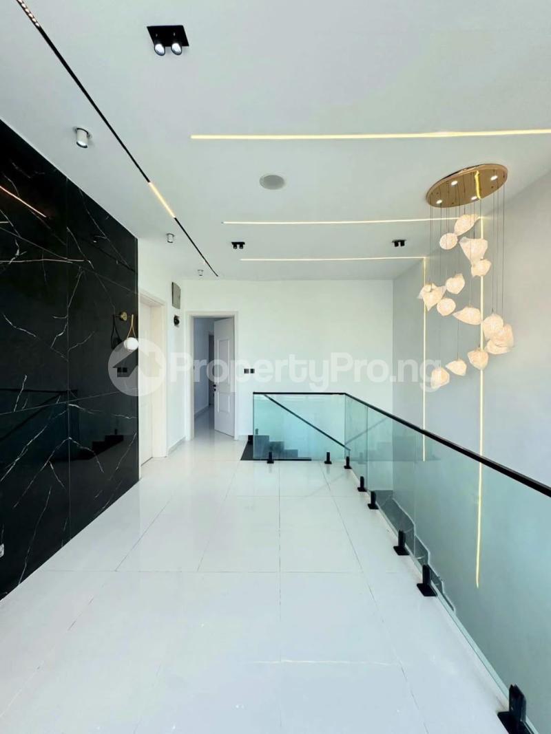 5 bedroom House for sale Lekki Lagos