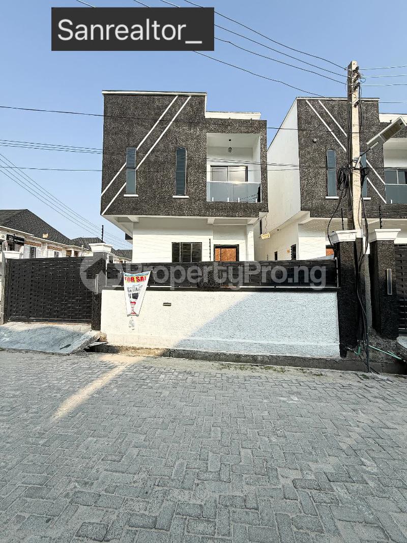 4 bedroom House for sale Lekki Lagos