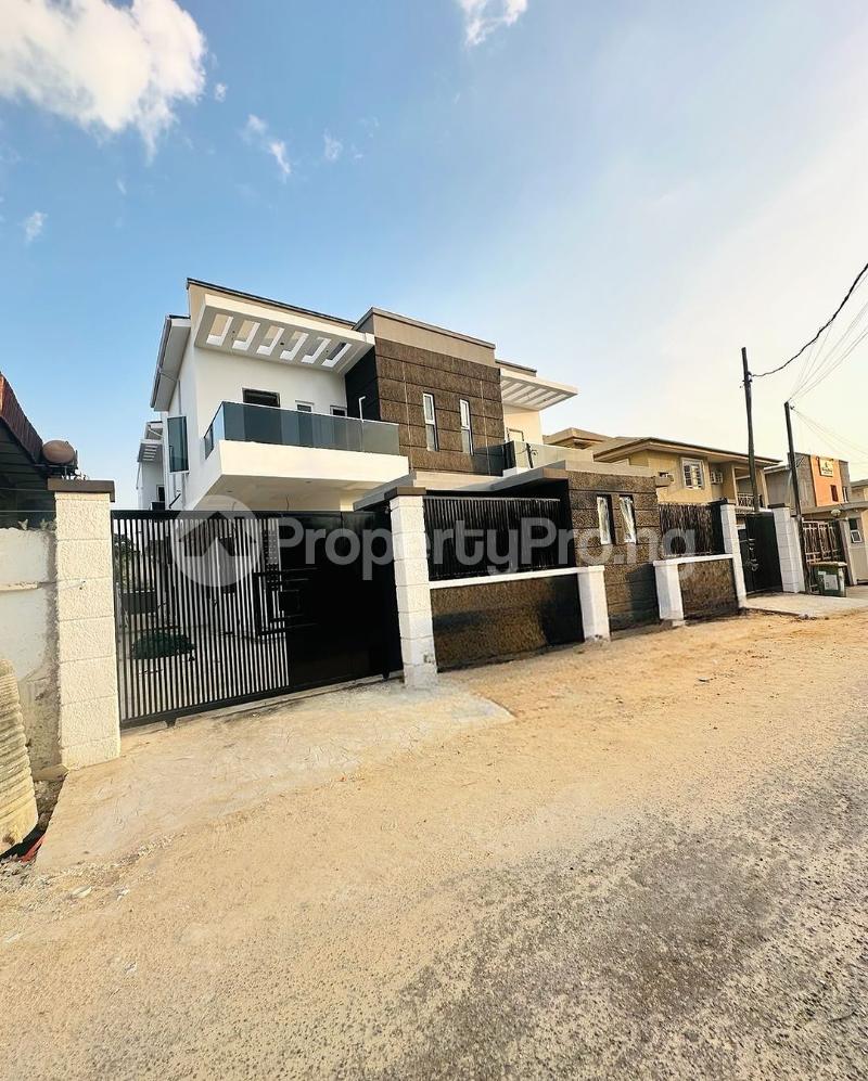 4 bedroom House for sale Adeniyi Jones Ikeja Lagos