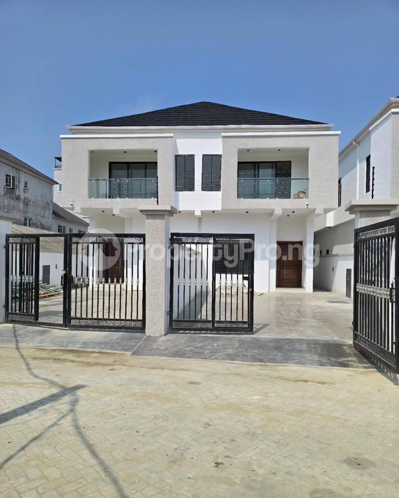 4 bedroom House for sale Ologolo Lekki Lagos