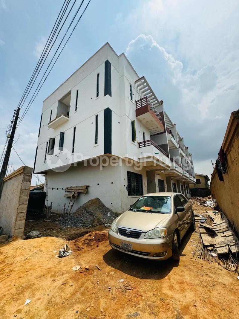 4 bedroom House for sale Olowora Ojodu Lagos