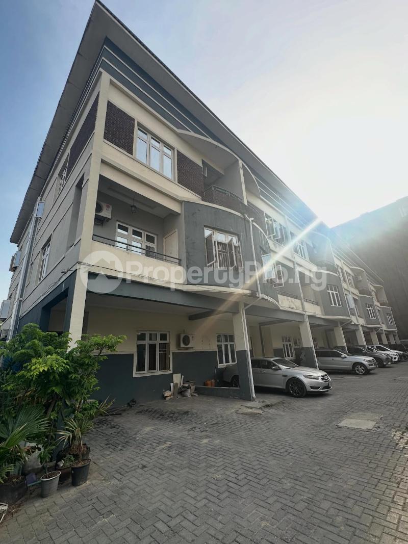 4 bedroom House for rent ONIRU Victoria Island Lagos