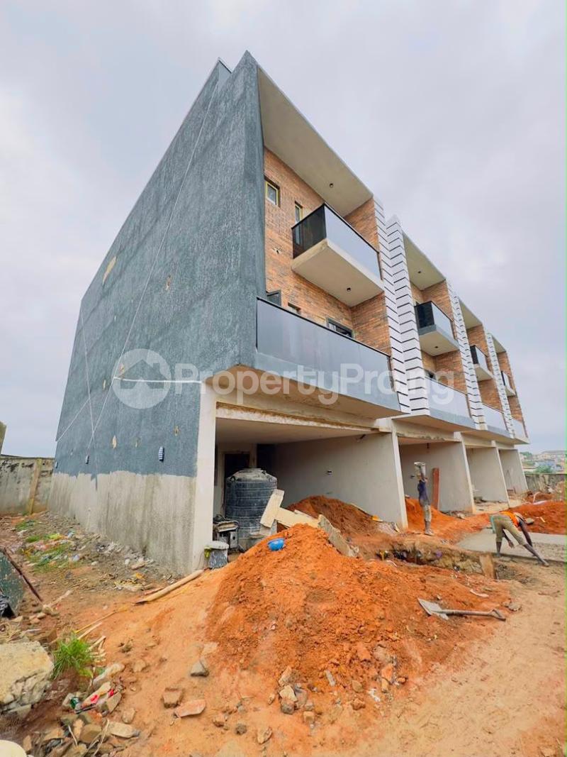 4 bedroom House for sale Magodo Kosofe/Ikosi Lagos