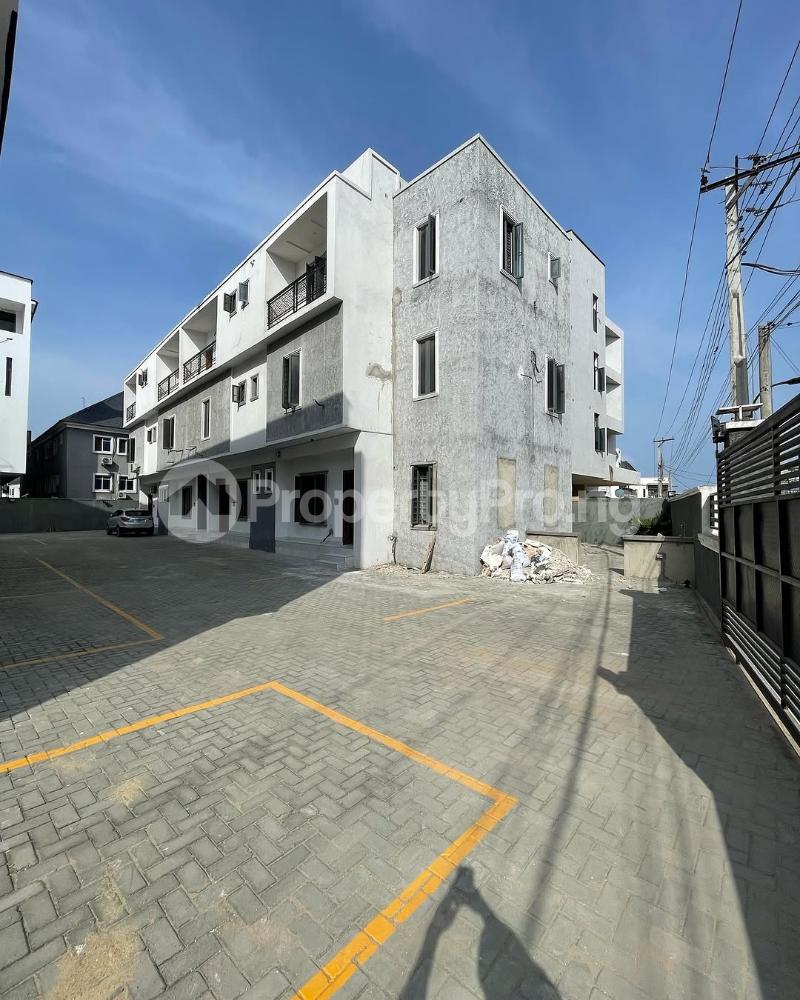 4 bedroom House for sale Ologolo Lekki Lagos