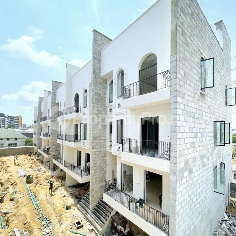 4 bedroom House for sale Ikoyi Lagos