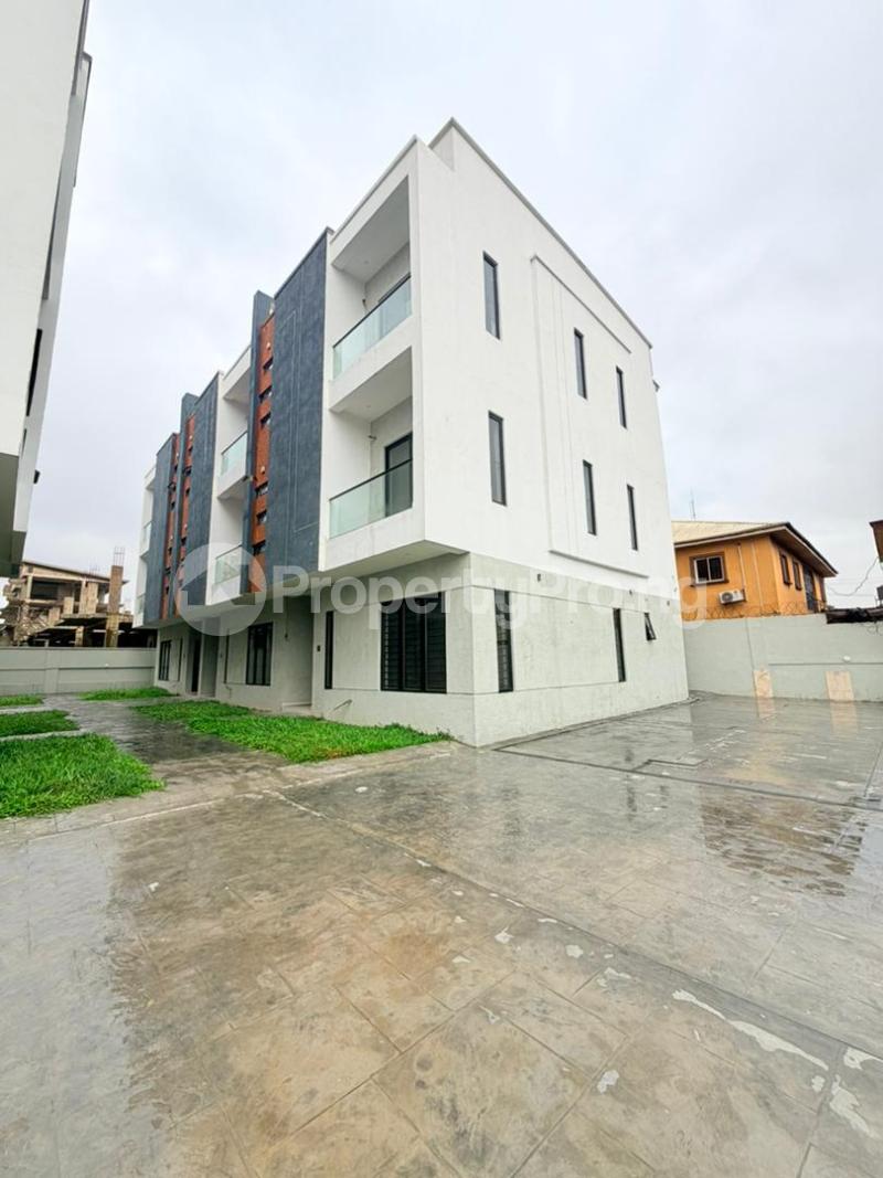 4 bedroom House for sale Adeniyi Jones Ikeja Lagos