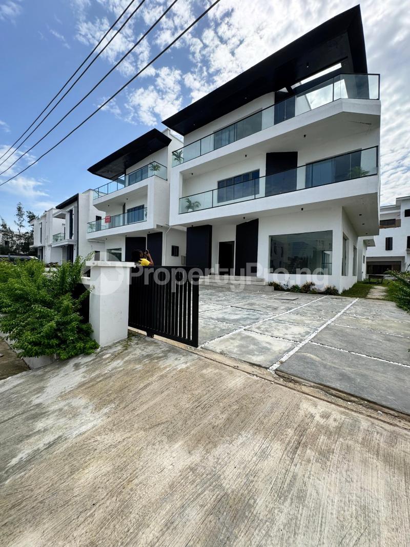 5 bedroom House for sale Ikota Lekki Lagos