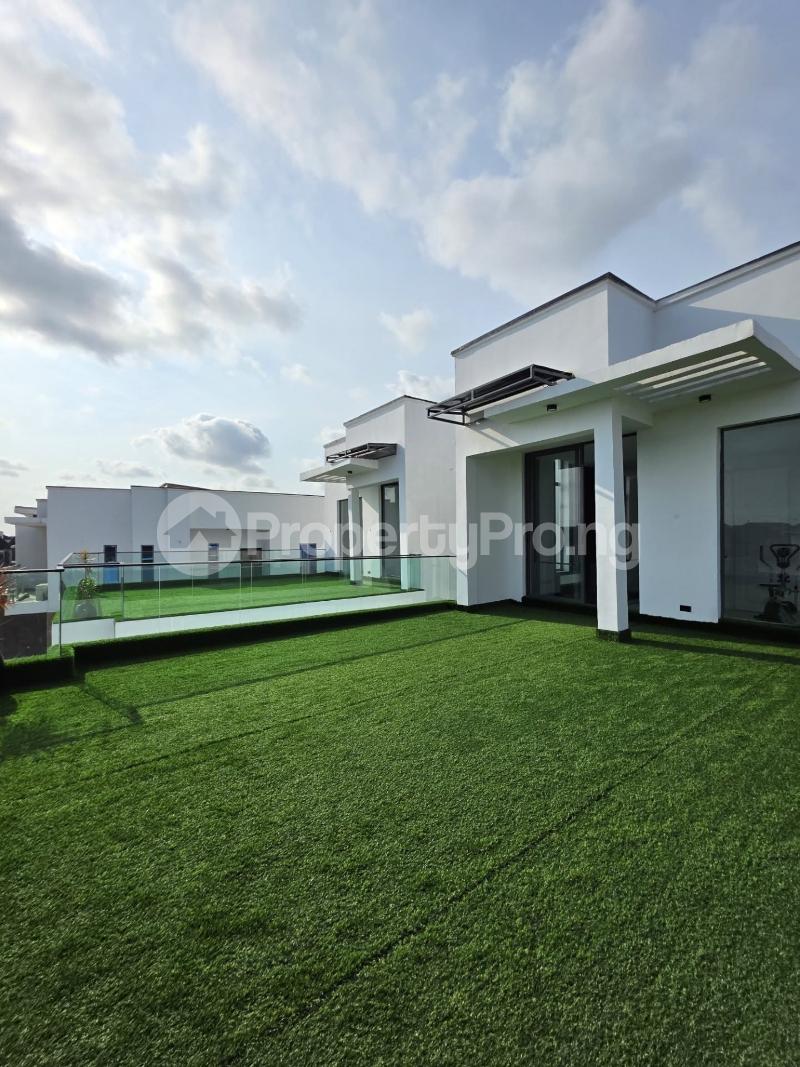 5 bedroom House for sale chevron Lekki Lagos