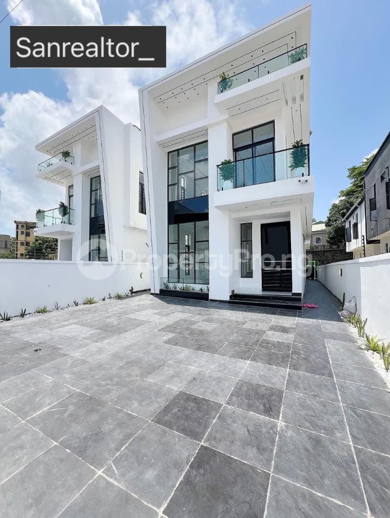 5 bedroom House for sale chevron Lekki Lagos
