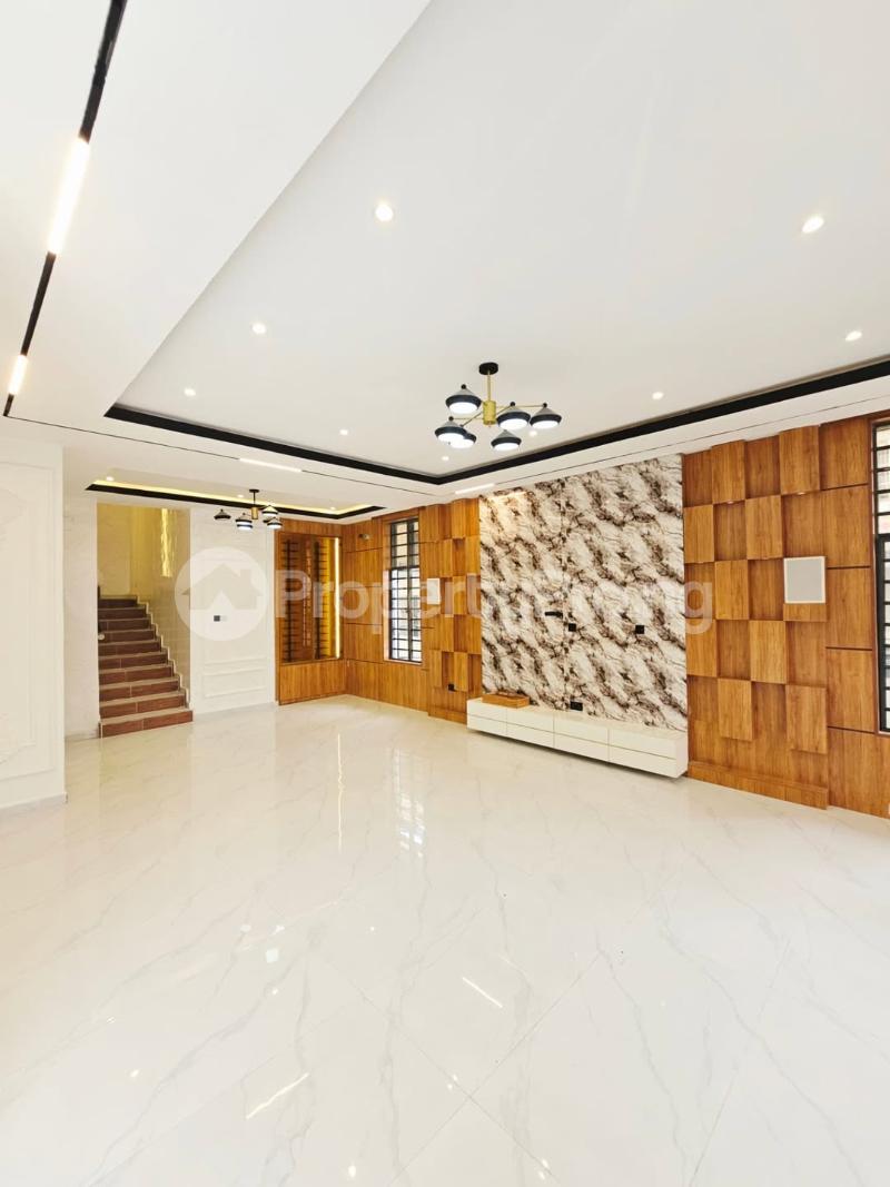 6 bedroom House for sale Chevron Drive chevron Lekki Lagos