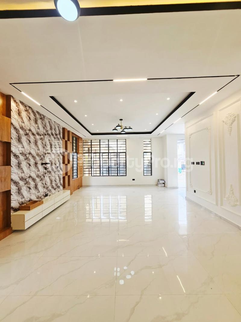 6 bedroom House for sale Chevron Drive chevron Lekki Lagos